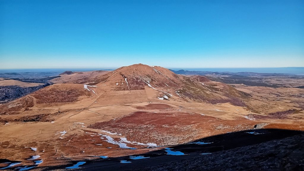 Photographie depuis le Roc du Cuzeau, situé dans le massif du Sancy. Alexandre Beauger.