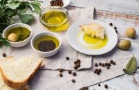 assortment-olives-bread