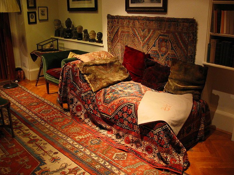FREUD’S_SOFA