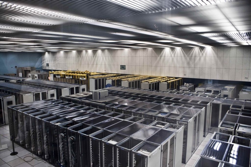 CERN_Server_03(1)