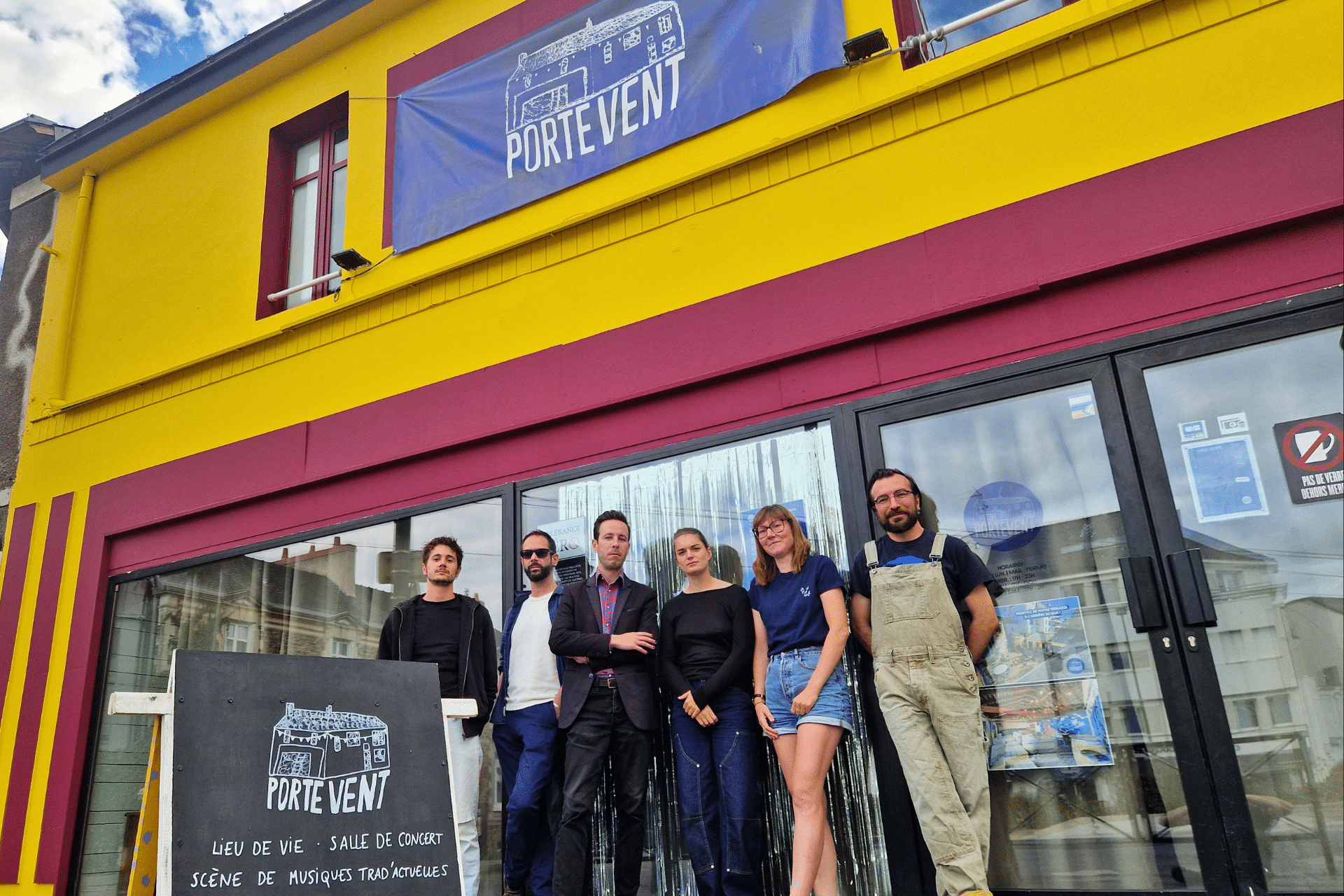 Equipe_permanente_nouveau_pavillon_credit_Eve_Boyle